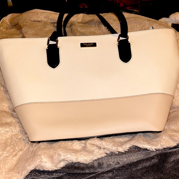 kate spade Handbags - Kate Spade New York Tote Bag White Beige Black Handles
